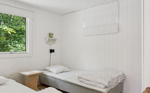 Stig - 1.1Km from the Sea: Mur, Bois, Sol, Sol, Chambre, Design Intérieur, Lit, Meubles, Plafond, Pièce
