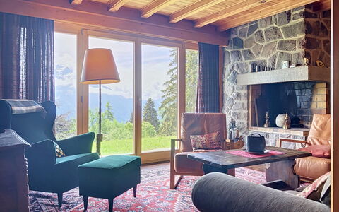 Chalet le Cornuit: Meubles, Design Intérieur, Bois, Sol, Salon, Sol, Pièce, Domicile, Chaise, Canapé