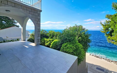 Sea Wiew 1: Bleu, Mer, Côte, Océan, Biens, Ombre, Escaliers, Aménagement Paysager, Piscine, Villa