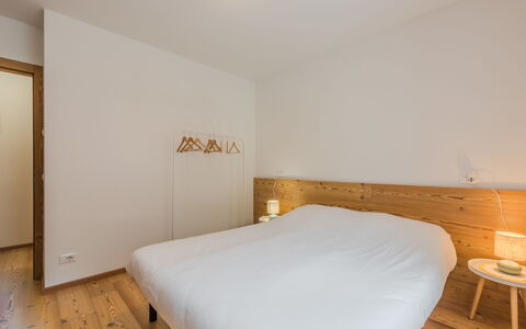 La Casa di Bruna: Sol, Design Intérieur, Sol, Mur, Parquet, Bois, Chambre, Lit, Plafond, Pièce