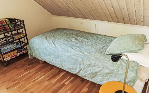 Lövekulle: Sol, Sol, Chambre, Bois, Meubles, Parquet, Lit, Design Intérieur, Drap De Lit, Linge