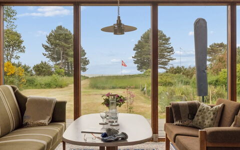 Stasia - 50M from the Sea: Meubles, Design Intérieur, Chaise, Sol, Sol, Plafond, Tache De Bois, Salon, Table Basse, Dur