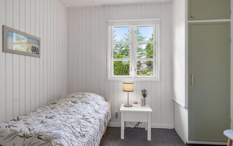 Arisa - from the Sea: Mur, Bois, Sol, Design Intérieur, Sol, Chambre, Plafond, Lit, Domicile, Drap De Lit