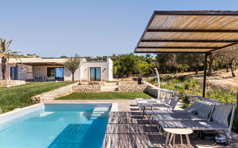 Villa Maddalena: Bleu, Piscine, Recours, Balancelle, Mobilier De Jardin, Eco Hôtel, Chaise Longue, Villa, Hôtel, Structure En Plein Air