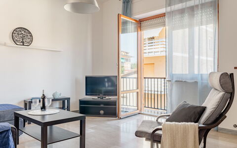 Casa Acquamarina: Meubles, Design Intérieur, Sol, Sol, Bois, Pièce, Plafond, Éclairage, Appartement, Salon