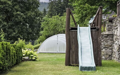 Penzion Exnar: Toboggan, Chute, Jardin, Équipement Extérieur Play, Loisir, Ombre, Parc, Aménagement Paysager, Arrière-Cour, Terrain De Jeux