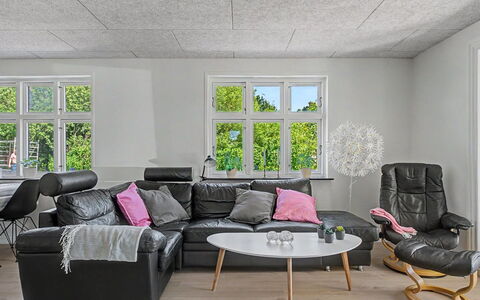 Aaro - 275M from the Sea: Sol, Sol, Plafond, Design Intérieur, Meubles, Parquet, Salon, Luminaire