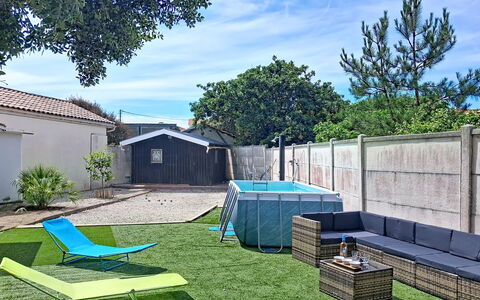 18 Frére Estrade: Meubles, Design Intérieur, Mur, Sol, Bois, Sol, Pièce, Plafond, Éclairage, Domicile