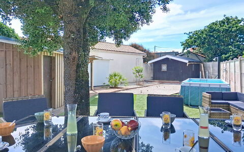 18 Frére Estrade: Meubles, Design Intérieur, Mur, Sol, Bois, Sol, Pièce, Plafond, Éclairage, Domicile