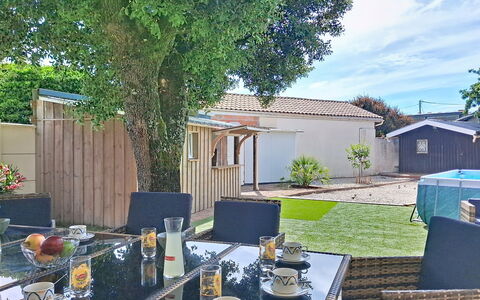 18 Frére Estrade: Meubles, Design Intérieur, Mur, Sol, Bois, Sol, Pièce, Plafond, Éclairage, Domicile