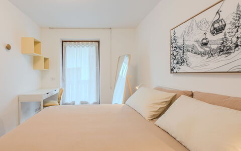 Sun: Design Intérieur, Meubles, Mur, Sol, Sol, Bois, Pièce, Plafond, Lit, Chambre