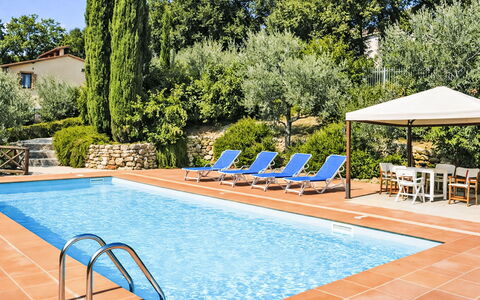 Le More: Meubles, Design Intérieur, Mur, Sol, Bois, Sol, Pièce, Plafond, Éclairage, Domicile