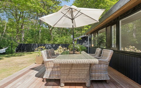 Daren - 235M from the Sea: Meubles, Parquet, Bois, Sol, Table, Mobilier De Jardin, Table Cuisine Et Salle A Manger, Chaise, Dur, Porche