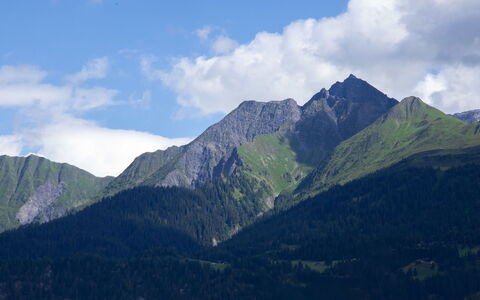 Casa Ansiel: Montagne, Ciel, Montagnes Relief, Colline, Chaîne De Montagnes, Montagnes, Crête, Station De Montagne, Région Sauvage, Terrain