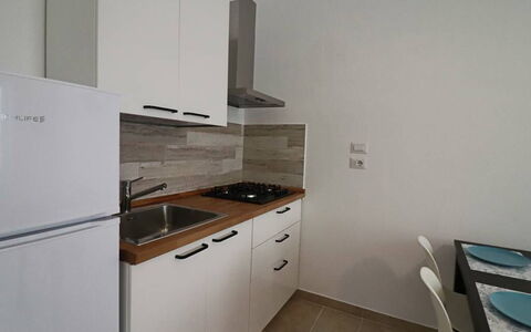 Nausica: Sol, Design Intérieur, Sol, Bois, Meubles, Principaux Appliance, Comptoir, Cabinetry, Cuisine, Pièce