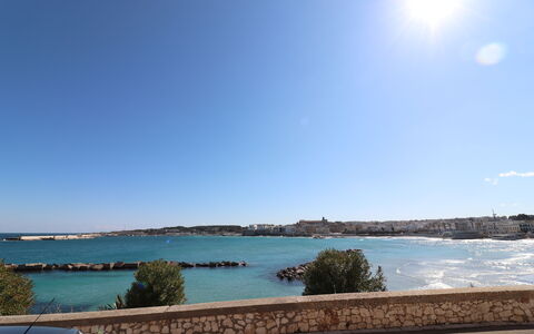 Casa Rachele a Otranto: Ciel, Bleu, Ressources En Eau, L'Eau, Plan D'Eau, Côte, Horizon, Cotiers Et Relief Océaniques, Mer, Voie Navigable
