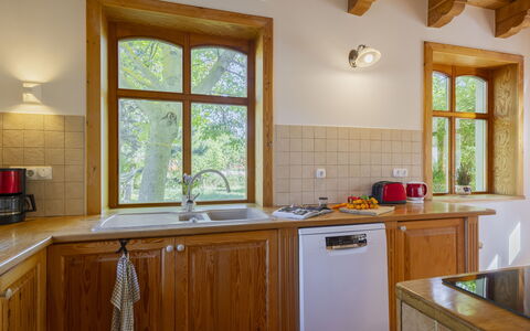 Villa Canela: Bois, Cuisine, Design Intérieur, Sol, Comptoir, Cabinetry, Sol, Plafond, Meubles, Luminaire Plomberie
