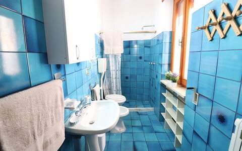 Margherita: Sol, Design Intérieur, Sol, Pièce, Tuile, Plante D'Appartement, Luminaire Plomberie, Hôtel
