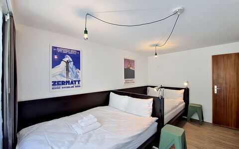 Saphir: Sol, Sol, Design Intérieur, Chambre, Meubles, Lit, Plafond, Cadre De Lit, Literie, Appartement