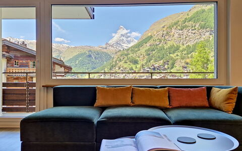 Saphir: Meubles, Canapé, Design Intérieur, Chaîne De Montagnes, Sol, Salon, Alpes, Confort, Crête