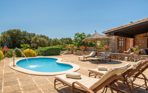 Casa Geranios: Mobilier De Jardin, Recours, Piscine, Parapluie, Eco Hôtel, Loisir, Dalle, Ombre, Patio, Balancelle
