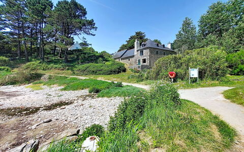 La Sardinerie de la Crique de Porsac'H: Design Intérieur, Appartement, Balcon, Dur, Tache De Bois, Parquet, Balustrade, Daylighting, Hôtel, Appartement Penthouse