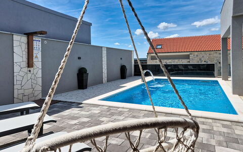 Exotic: Design Intérieur, Appartement, Balcon, Dur, Tache De Bois, Parquet, Balustrade, Daylighting, Hôtel, Appartement Penthouse