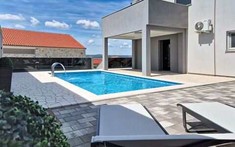 Exotic: Design Intérieur, Appartement, Balcon, Dur, Tache De Bois, Parquet, Balustrade, Daylighting, Hôtel, Appartement Penthouse