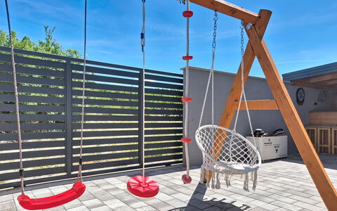 Exotic: Design Intérieur, Appartement, Balcon, Dur, Tache De Bois, Parquet, Balustrade, Daylighting, Hôtel, Appartement Penthouse