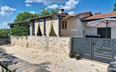 Nadalina: Design Intérieur, Appartement, Balcon, Dur, Tache De Bois, Parquet, Balustrade, Daylighting, Hôtel, Appartement Penthouse