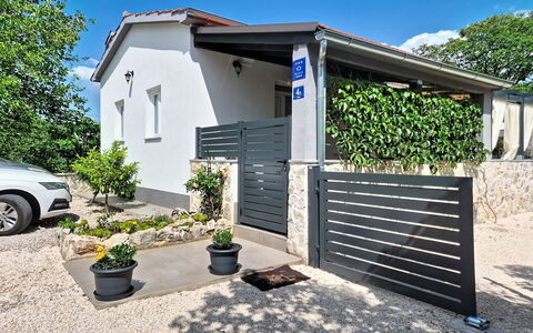 Nadalina: Design Intérieur, Appartement, Balcon, Dur, Tache De Bois, Parquet, Balustrade, Daylighting, Hôtel, Appartement Penthouse
