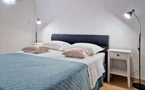 Nadalina: Design Intérieur, Appartement, Balcon, Dur, Tache De Bois, Parquet, Balustrade, Daylighting, Hôtel, Appartement Penthouse