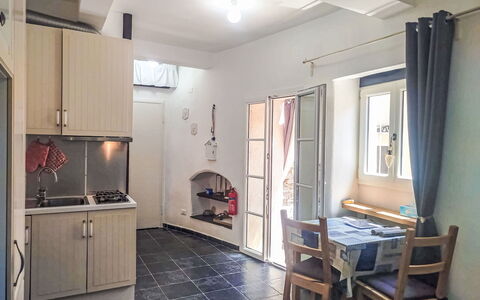 Piazzetta Che Non C'Era: Design Intérieur, Appartement, Balcon, Dur, Tache De Bois, Parquet, Balustrade, Daylighting, Hôtel, Appartement Penthouse