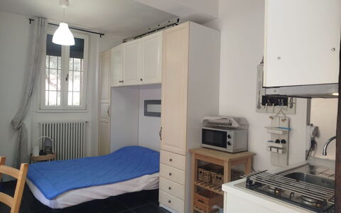 Piazzetta Che Non C'Era: Design Intérieur, Appartement, Balcon, Dur, Tache De Bois, Parquet, Balustrade, Daylighting, Hôtel, Appartement Penthouse