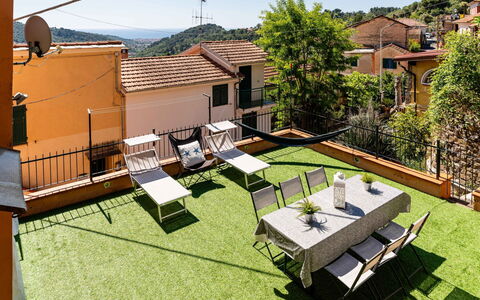 Paolina: Design Intérieur, Appartement, Balcon, Dur, Tache De Bois, Parquet, Balustrade, Daylighting, Hôtel, Appartement Penthouse