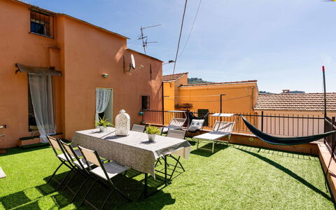 Paolina: Design Intérieur, Appartement, Balcon, Dur, Tache De Bois, Parquet, Balustrade, Daylighting, Hôtel, Appartement Penthouse