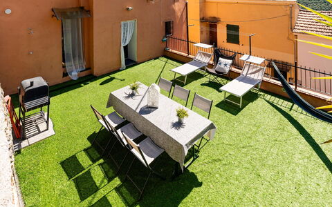 Paolina: Design Intérieur, Appartement, Balcon, Dur, Tache De Bois, Parquet, Balustrade, Daylighting, Hôtel, Appartement Penthouse