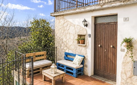 Casetta Belvedere: Design Intérieur, Appartement, Balcon, Dur, Tache De Bois, Parquet, Balustrade, Daylighting, Hôtel, Appartement Penthouse