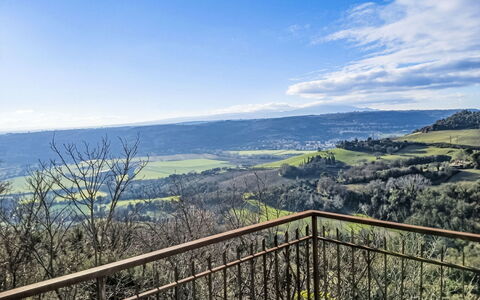 Casetta Belvedere: Design Intérieur, Appartement, Balcon, Dur, Tache De Bois, Parquet, Balustrade, Daylighting, Hôtel, Appartement Penthouse