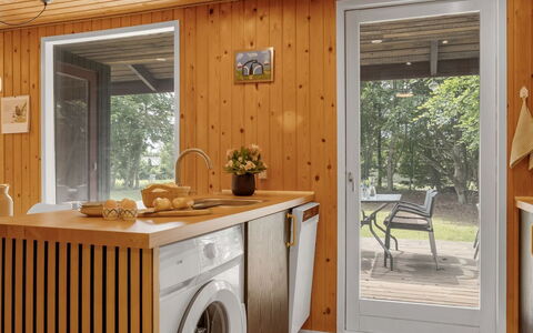 Ritte - from the Sea: Bois, Sol, Sol, Design Intérieur, Tache De Bois, Dur, Cuisine, Principaux Appliance, Comptoir, Luminaire Plomberie