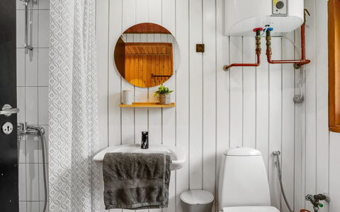 Ritte - from the Sea: Luminaire Plomberie, Salle De Bains, Design Intérieur, Sol, Plomberie, Évier, Sol, Robinet, Toilette, Plafond