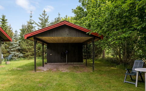Ritte - from the Sea: Herbe, Bois, Lot Terre, Zone Rurale, Cabanon, Ombre, Batiments Jardin, Chalet, Jardin, Cour