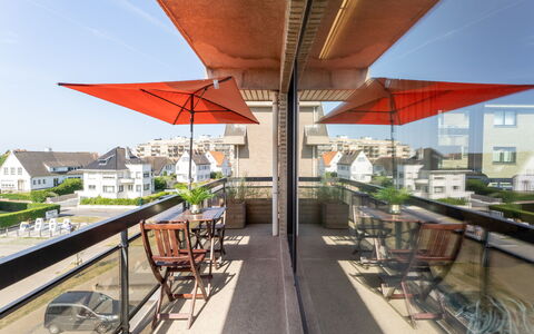 Zandstuyver Close by the Sea: Appartement, Zone Résidentielle, Design Urbain, Composite, Balcon, Condominium, Ombre, Plante D'Appartement, Pot De Fleur, Daylighting