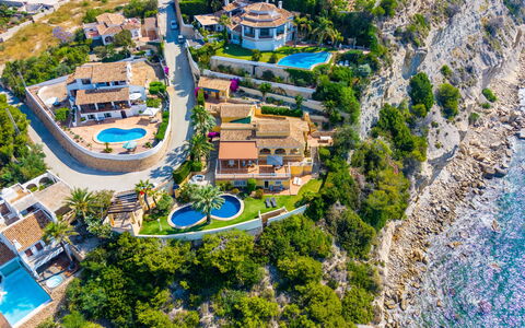 Horizonte: Recours, Piscine, Biens, Ombre, Aménagement Paysager, Eco Hôtel, Hôtel, Villa