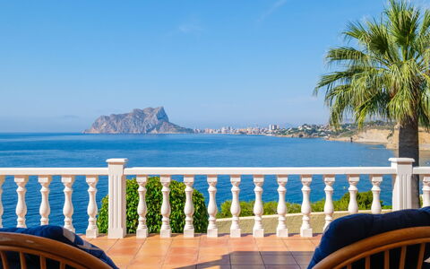 Horizonte: Recours, Piscine, Biens, Ombre, Aménagement Paysager, Eco Hôtel, Hôtel, Villa