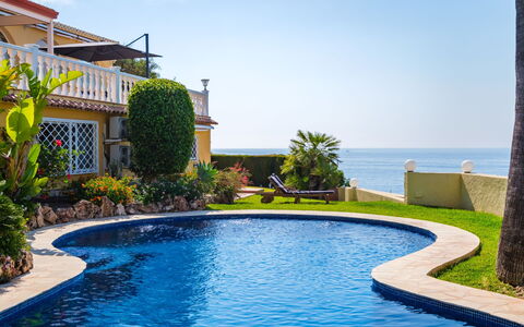 Horizonte: Recours, Piscine, Biens, Ombre, Aménagement Paysager, Eco Hôtel, Hôtel, Villa