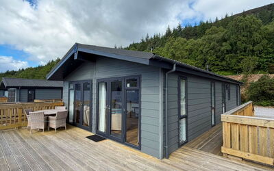 Loch Ness Hamptons Lodge