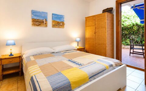 Il Favollo: Sol, Meubles, Appartement, Chambre, Tache De Bois, Recours, Dur, Lit, Chaise, Cadre De Lit