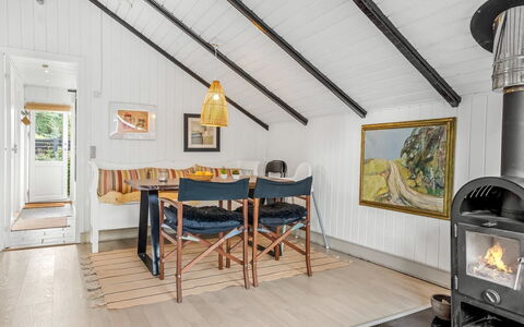 Ragnborg - 700M from the Sea: Bois, Sol, Design Intérieur, Plafond, Sol, Meubles, Parquet, Éclairage, Domicile, Pièce