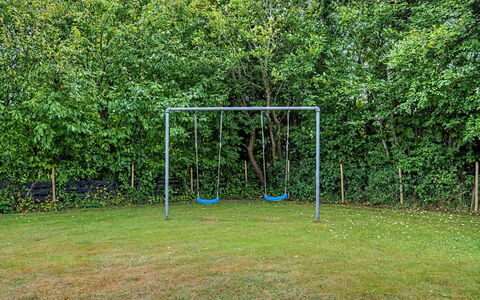 Ragnborg - 700M from the Sea: Herbe, Pelouse, Jardin, Ombre, Parc, Net, Arrière-Cour